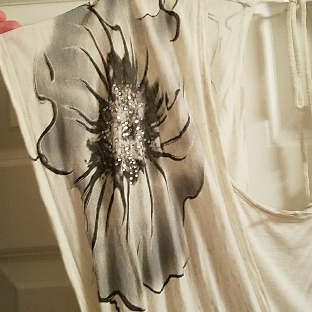 Top - Picture 2 of 5